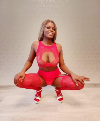 Диночка, 21 год